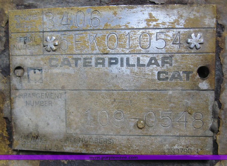 image for item 7698 1994 Freightliner Conventional FLD120 semi truck