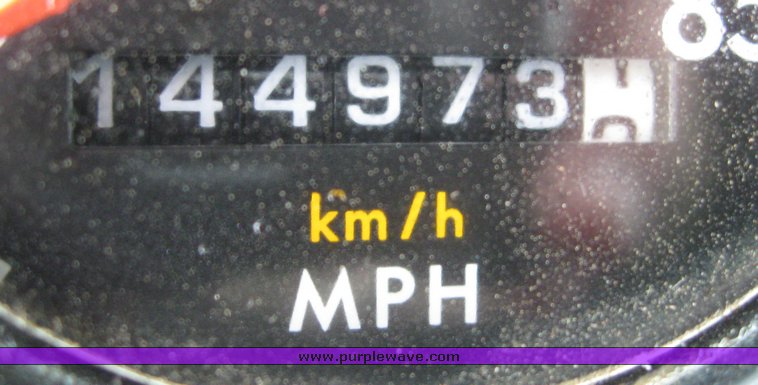 image for item 7698 1994 Freightliner Conventional FLD120 semi truck