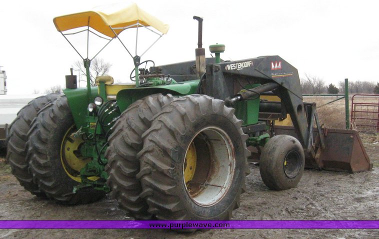image for item 7725 1963 John Deere 4010 Wheatland tractor with loader