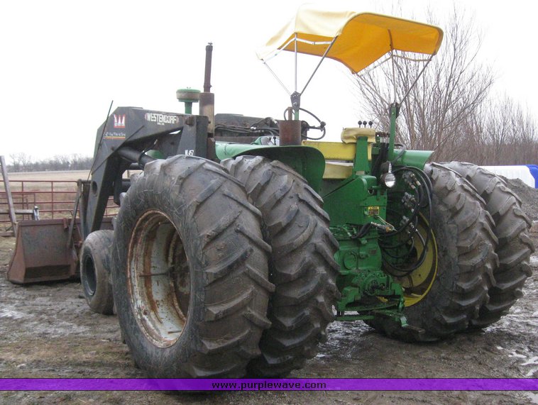 image for item 7725 1963 John Deere 4010 Wheatland tractor with loader