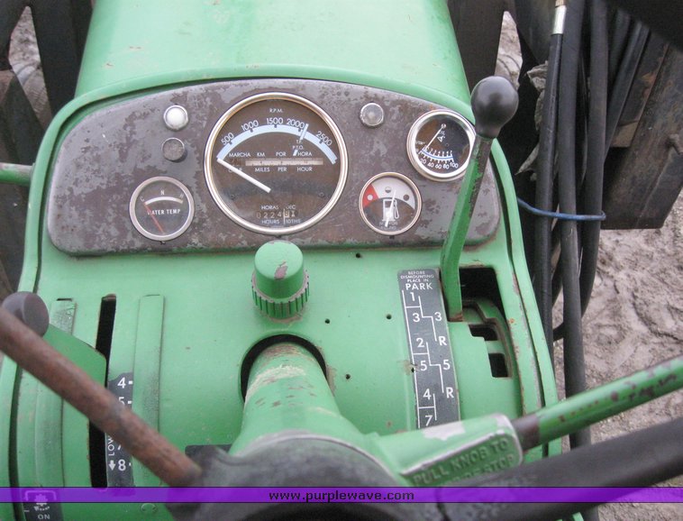 image for item 7725 1963 John Deere 4010 Wheatland tractor with loader