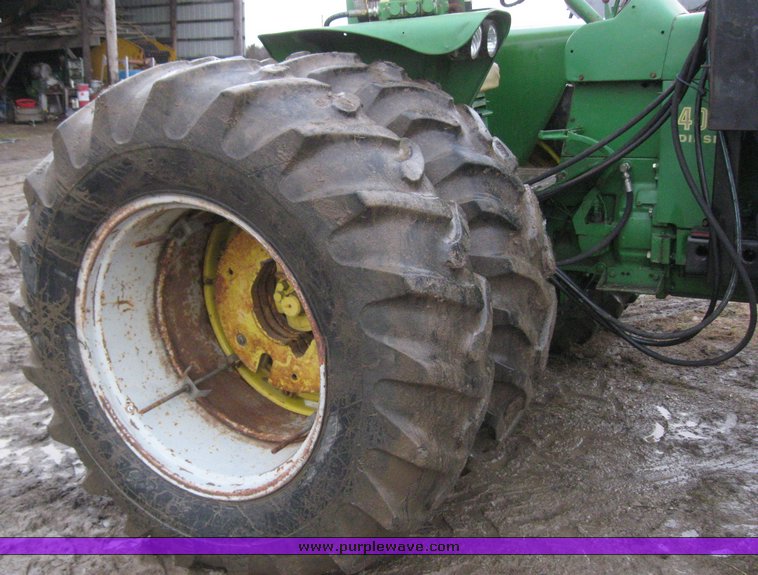 image for item 7725 1963 John Deere 4010 Wheatland tractor with loader