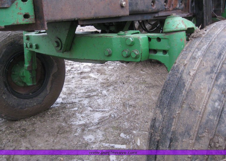 image for item 7725 1963 John Deere 4010 Wheatland tractor with loader