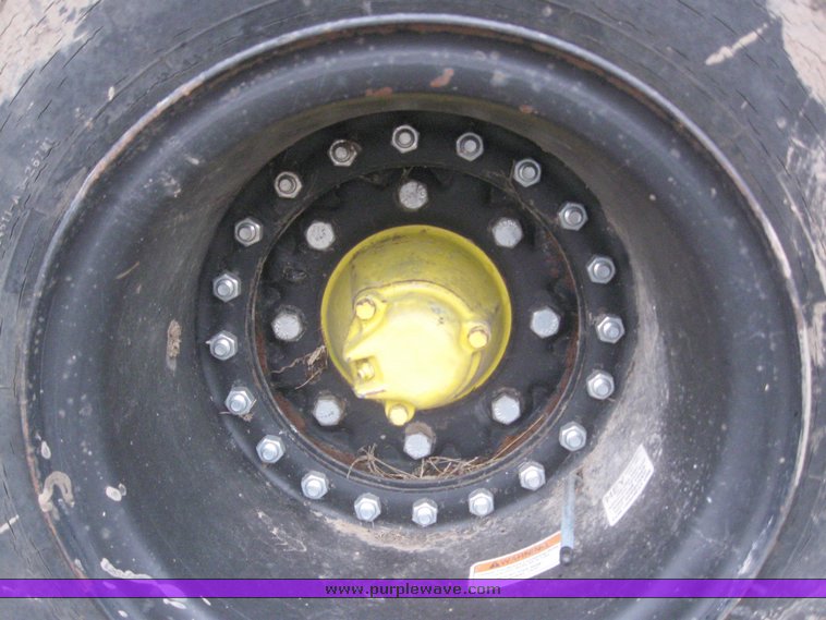 image for item 7725 1963 John Deere 4010 Wheatland tractor with loader