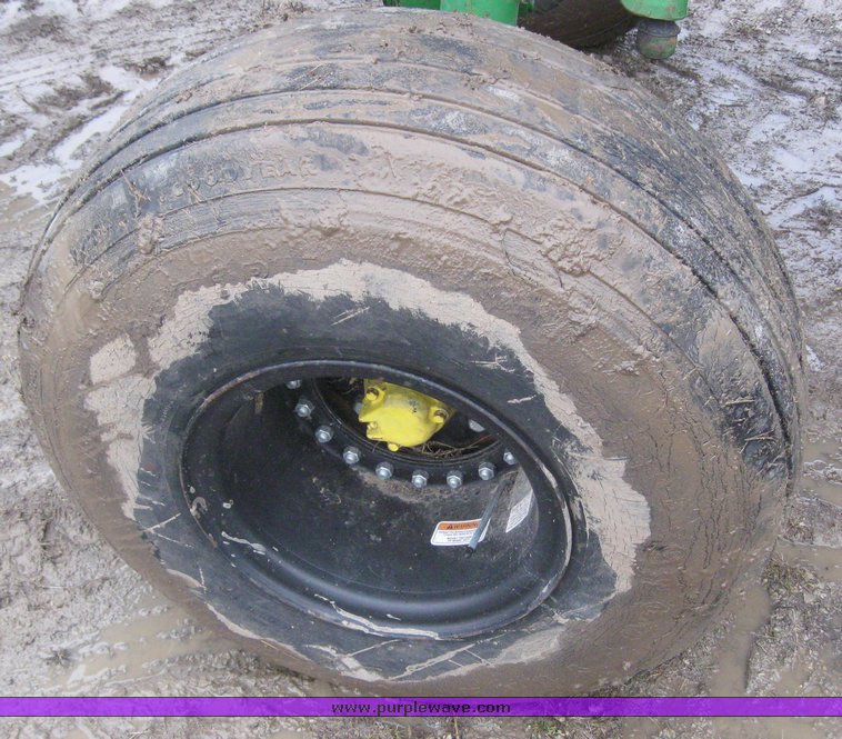 image for item 7725 1963 John Deere 4010 Wheatland tractor with loader