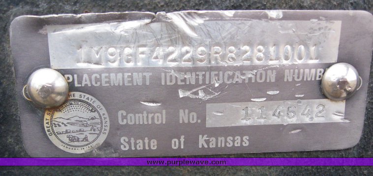 image for item 7726 1994 Mid America 42' goose neck trailer