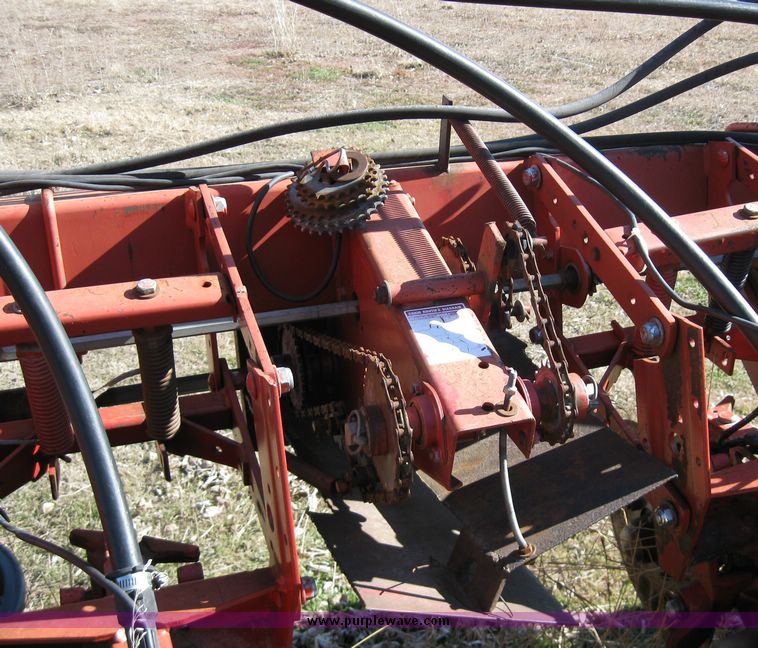 image for item 8000 International 800 cyclo air planter