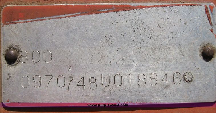 image for item 8000 International 800 cyclo air planter