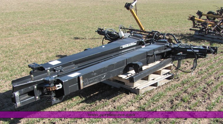 image for item 8048 2006 Dual side arm no till markers