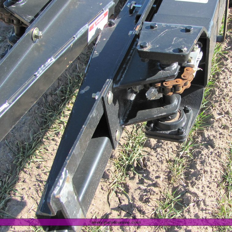 image for item 8048 2006 Dual side arm no till markers