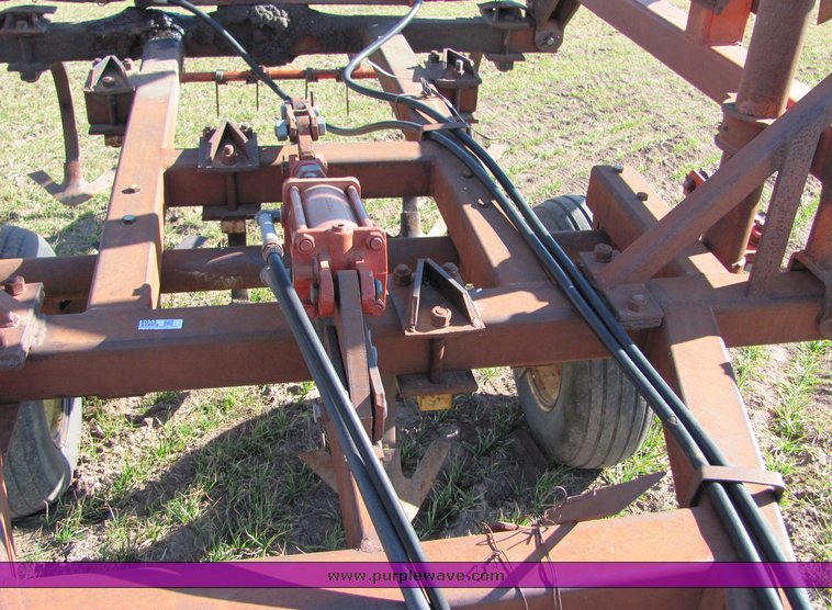 image for item 8053 Sunflower 18' chisel with Noble harrow