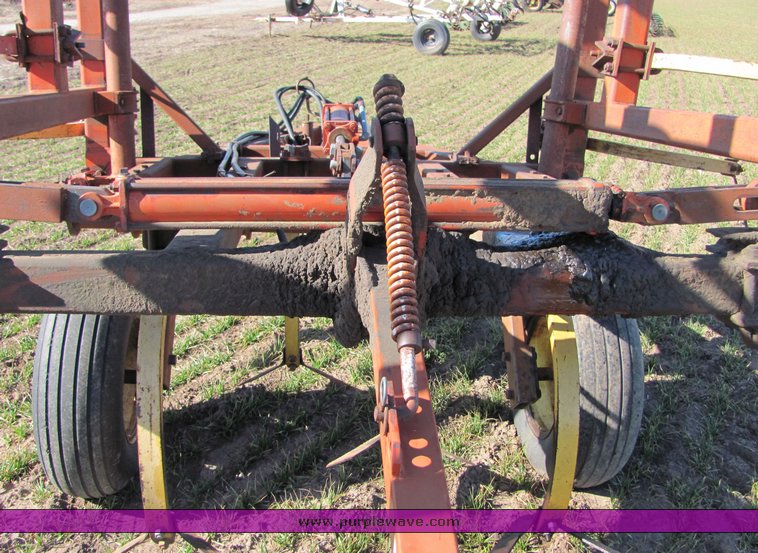 image for item 8053 Sunflower 18' chisel with Noble harrow