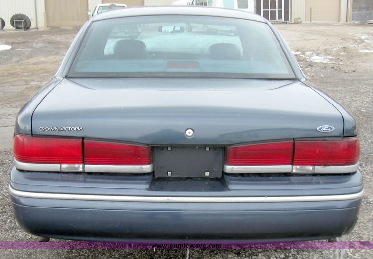 image for item 3002 1997 Ford Crown Victoria Police Interceptor