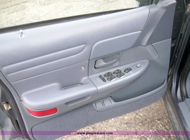 image for item 3002 1997 Ford Crown Victoria Police Interceptor