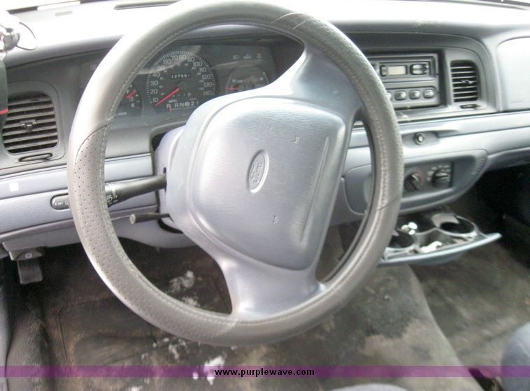image for item 3003 2000 Ford Crown Victoria Police Interceptor