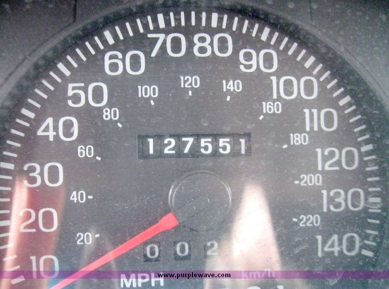 image for item 3003 2000 Ford Crown Victoria Police Interceptor