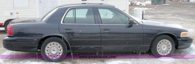 image for item 3004 2003 Ford Crown Victoria Police Interceptor