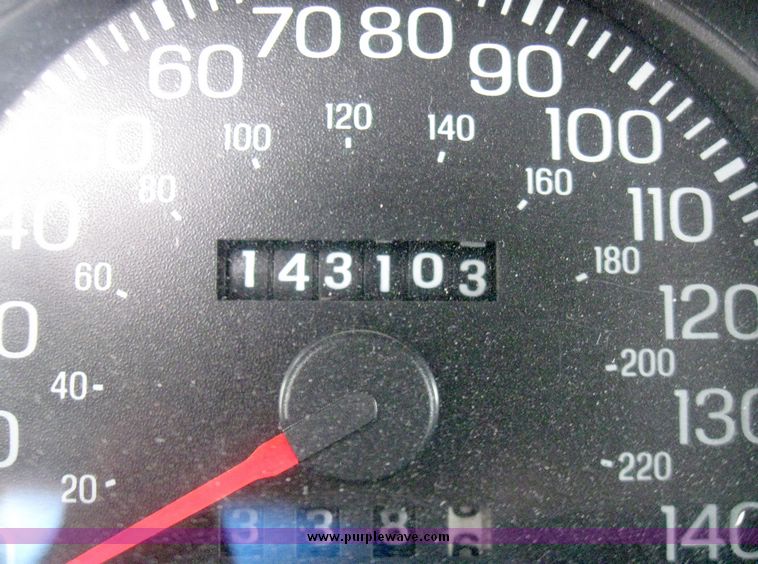 image for item 3004 2003 Ford Crown Victoria Police Interceptor