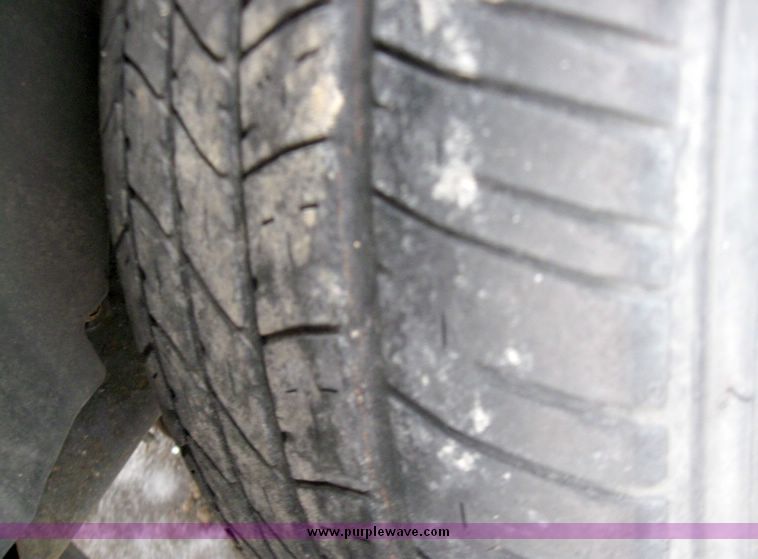 image for item 3007 2004 Ford Crown Victoria Police Interceptor