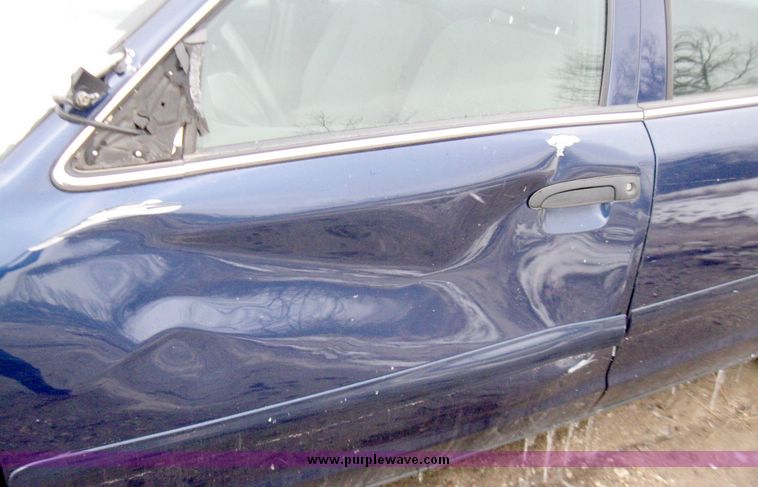 image for item 3007 2004 Ford Crown Victoria Police Interceptor