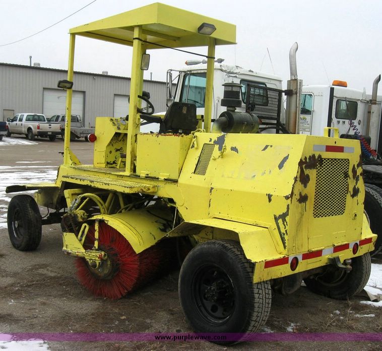 image for item 3336 Broce broom street sweeper