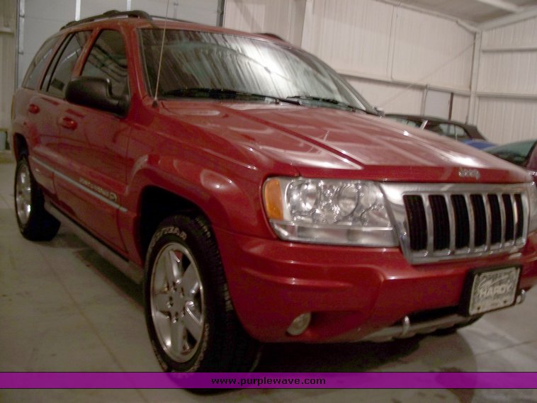 image for item 3363 2004 Jeep Grand Cherokee Overland