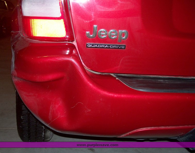 image for item 3363 2004 Jeep Grand Cherokee Overland