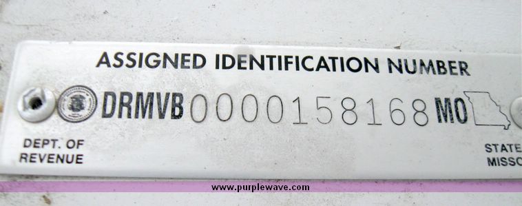 image for item 3749 1981 Webbcraft 2300 ski boat