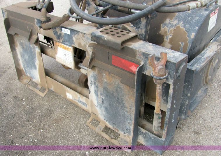 image for item 5072 Gehl CP424 cold planer skid steer attachment