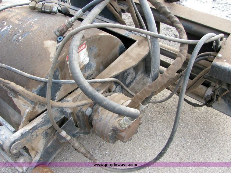 image for item 5072 Gehl CP424 cold planer skid steer attachment