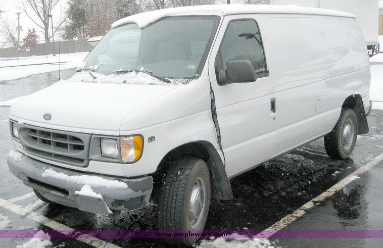 image for item 5272 2001 Ford Econoline E350 Super Duty