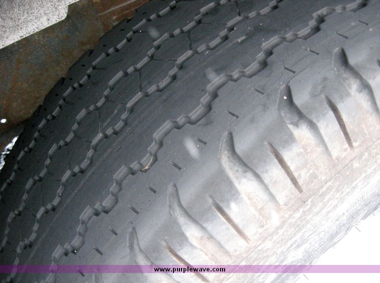 image for item 5272 2001 Ford Econoline E350 Super Duty