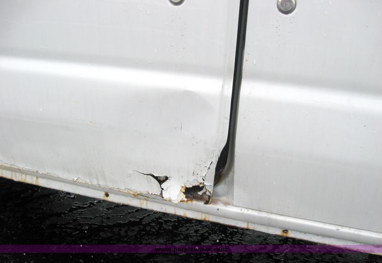 image for item 5272 2001 Ford Econoline E350 Super Duty