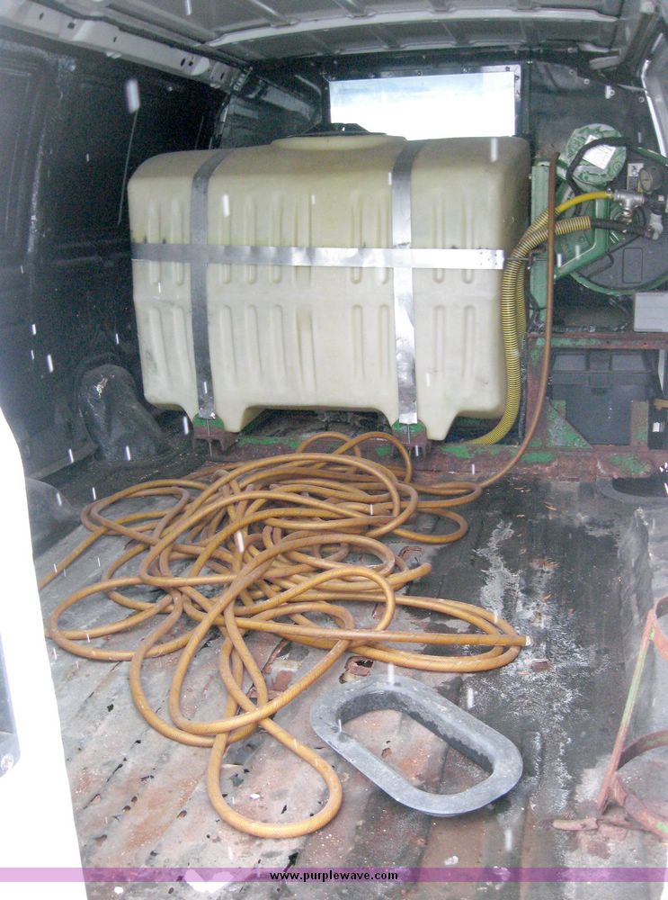 image for item 5272 2001 Ford Econoline E350 Super Duty