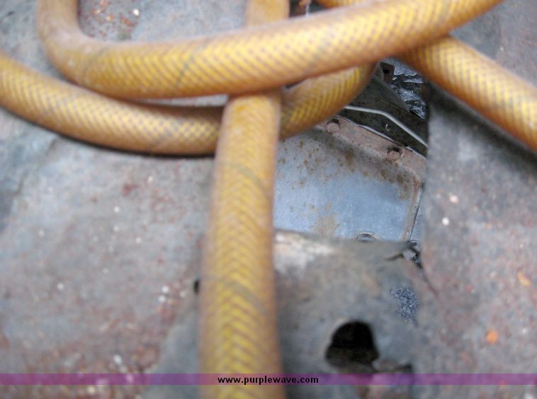 image for item 5272 2001 Ford Econoline E350 Super Duty