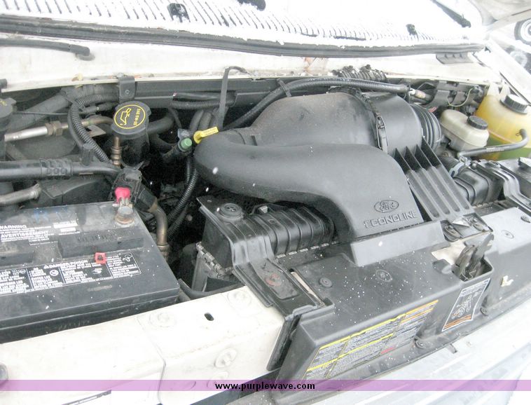 image for item 5272 2001 Ford Econoline E350 Super Duty