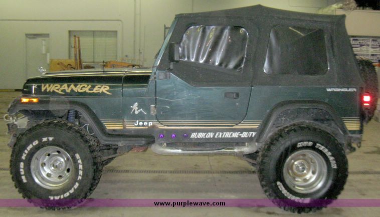 image for item 5435 1992 Jeep Wrangler