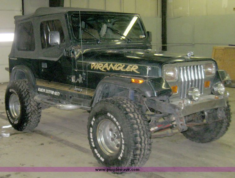 image for item 5435 1992 Jeep Wrangler