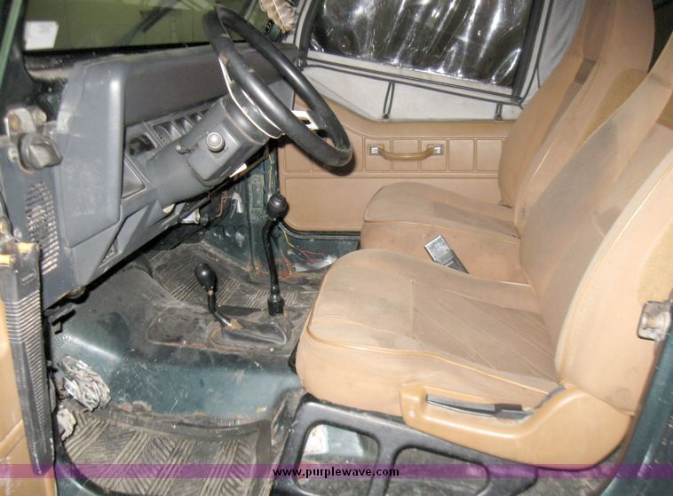 image for item 5435 1992 Jeep Wrangler