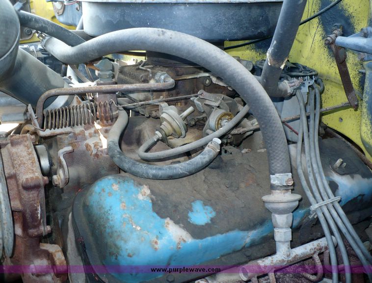 image for item 5595 1982 GMC C6500 box truck