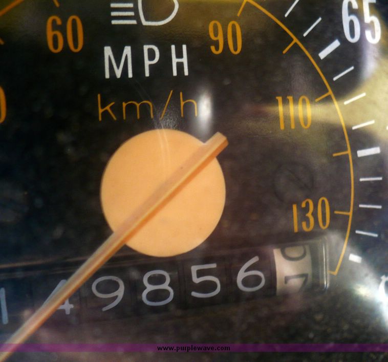 image for item 5595 1982 GMC C6500 box truck