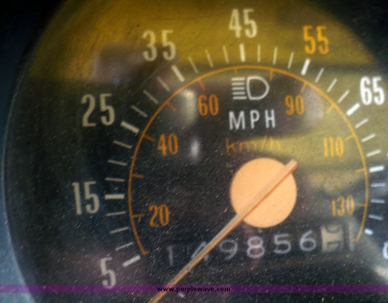 image for item 5595 1982 GMC C6500 box truck