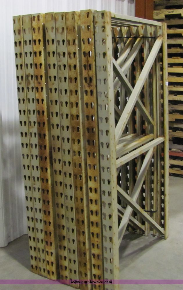 image for item 6675 Assorted pallet racking