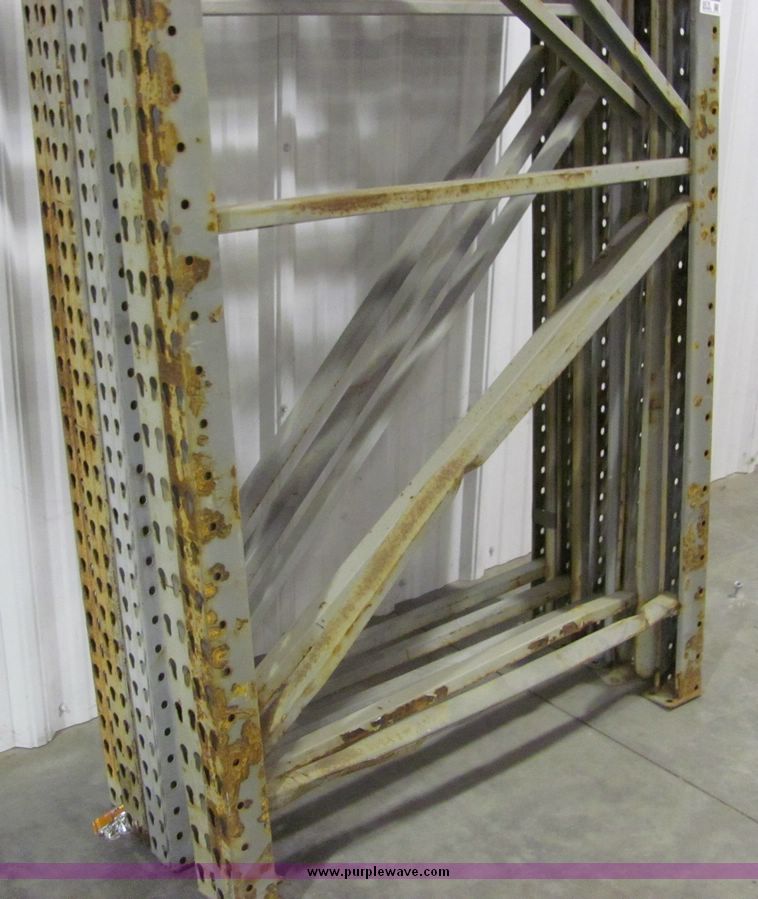 image for item 6676 Assorted pallet racking