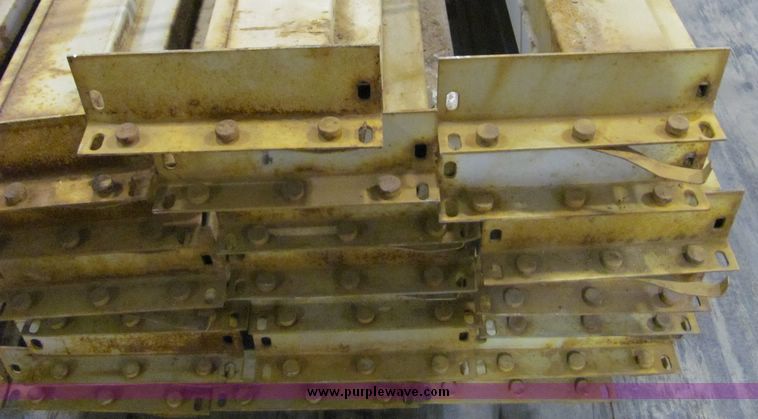 image for item 6676 Assorted pallet racking