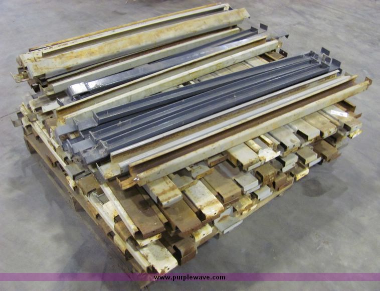 image for item 6677 Approximately 130 assorted pallet racking cross members