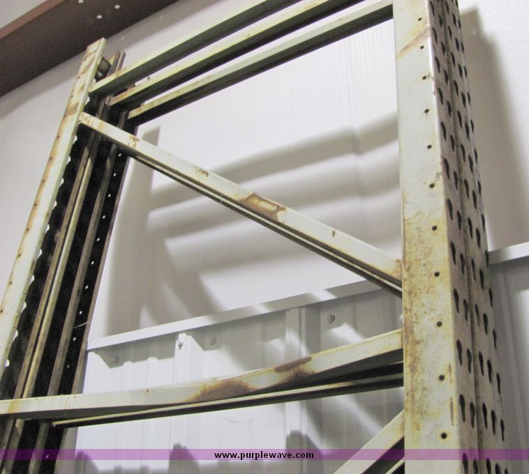 image for item 6678 Assorted pallet racking