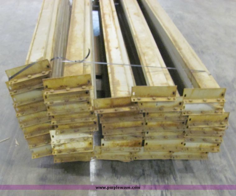 image for item 6678 Assorted pallet racking