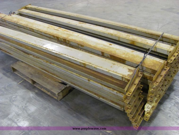 image for item 6678 Assorted pallet racking