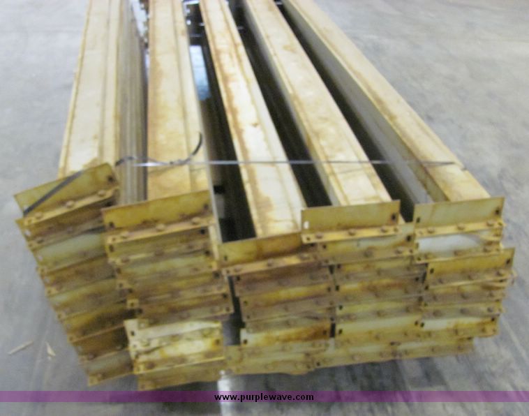 image for item 6679 Assorted pallet racking